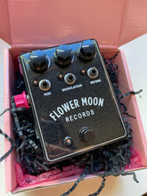 Load image into Gallery viewer, Flower Moon Records FMR Pedal
